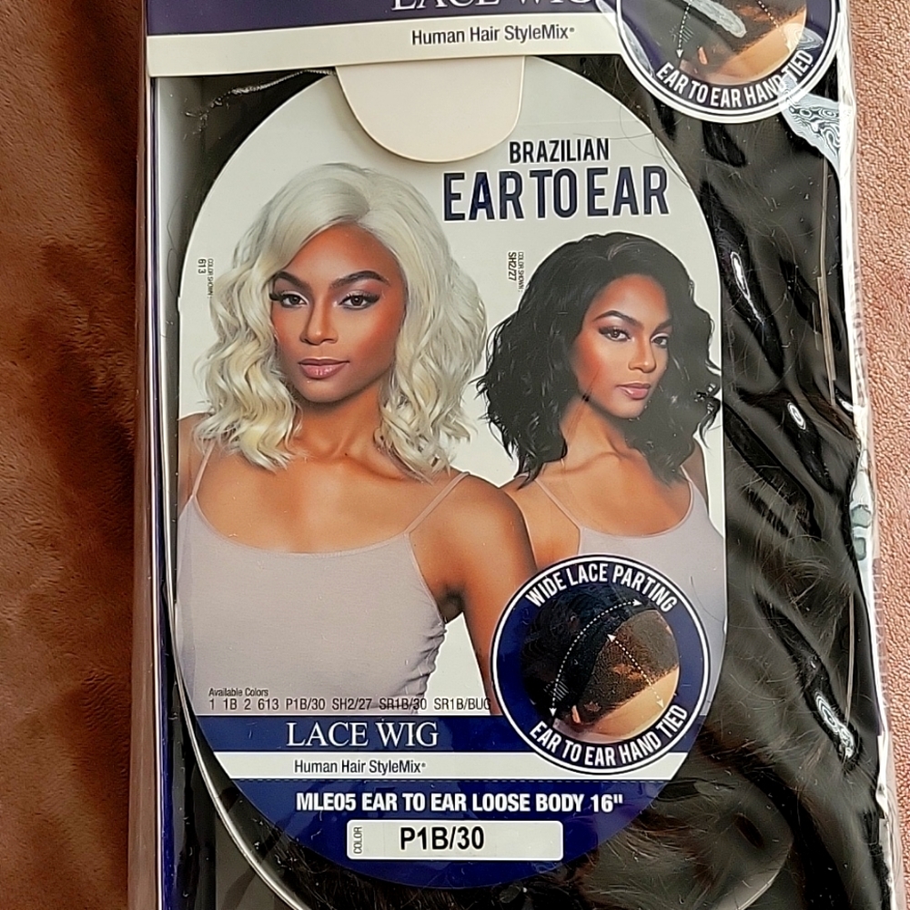 Melanin Queen Humam Hair Style Mix Wig in style Ear to Ear Loose Body 16